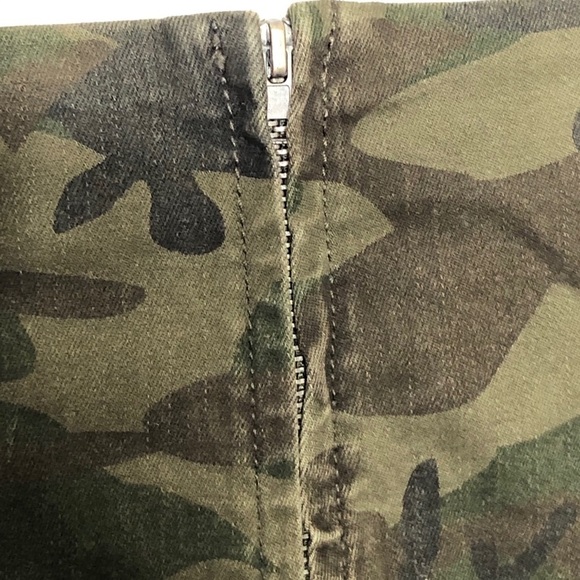 Tinseltown camo mini skirt, NWT, size 1 - Picture 5 of 7